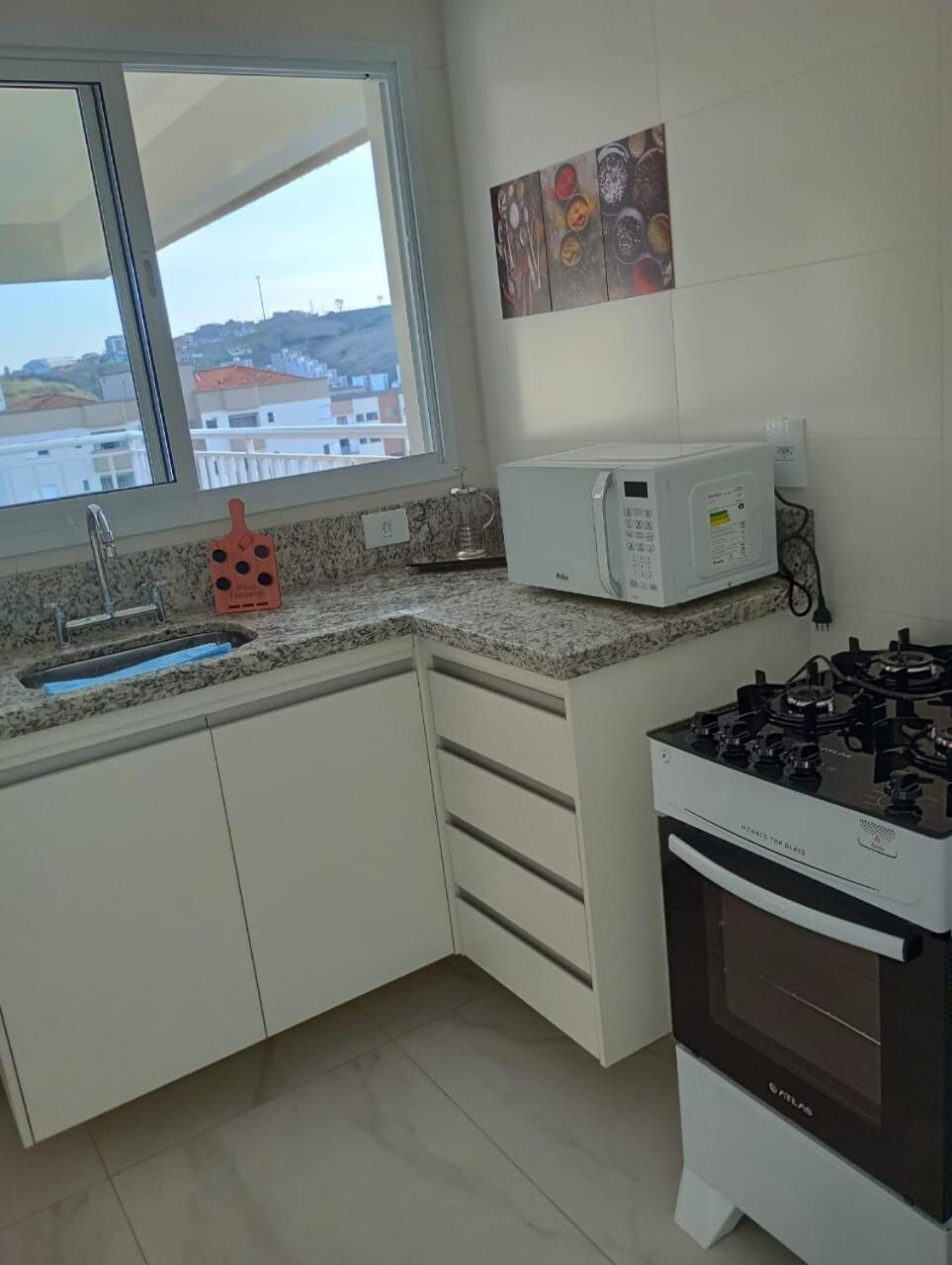 Duas Em Luxuoso C/ Area Gourmet. Pocos de Caldas