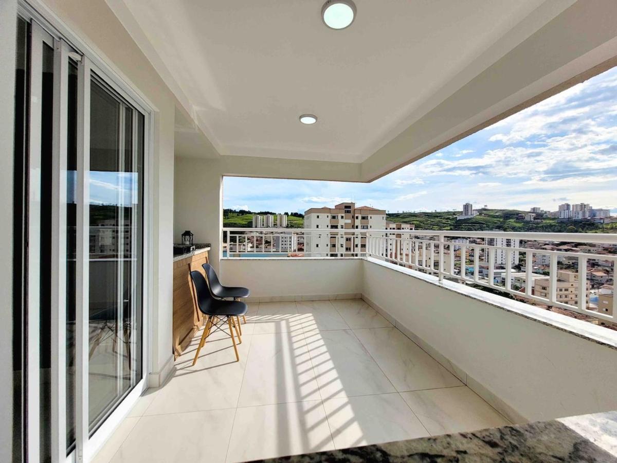 Duas Em Luxuoso C/ Area Gourmet. Apartment Pocos de Caldas