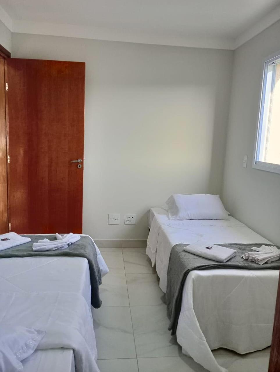 Apartment Duas Em Luxuoso C/ Area Gourmet. Pocos de Caldas