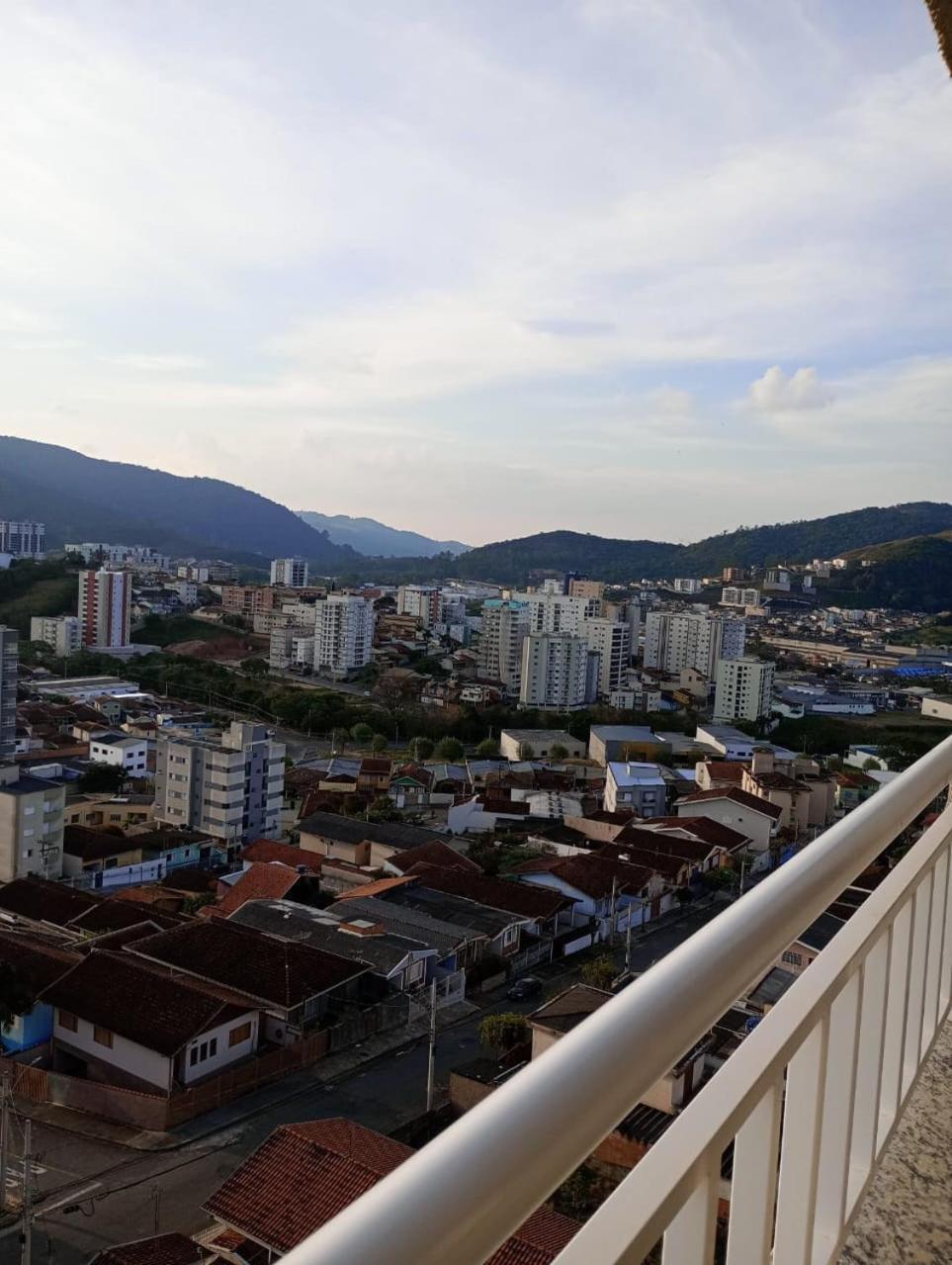 Duas Em Luxuoso C/ Area Gourmet. * Pocos de Caldas