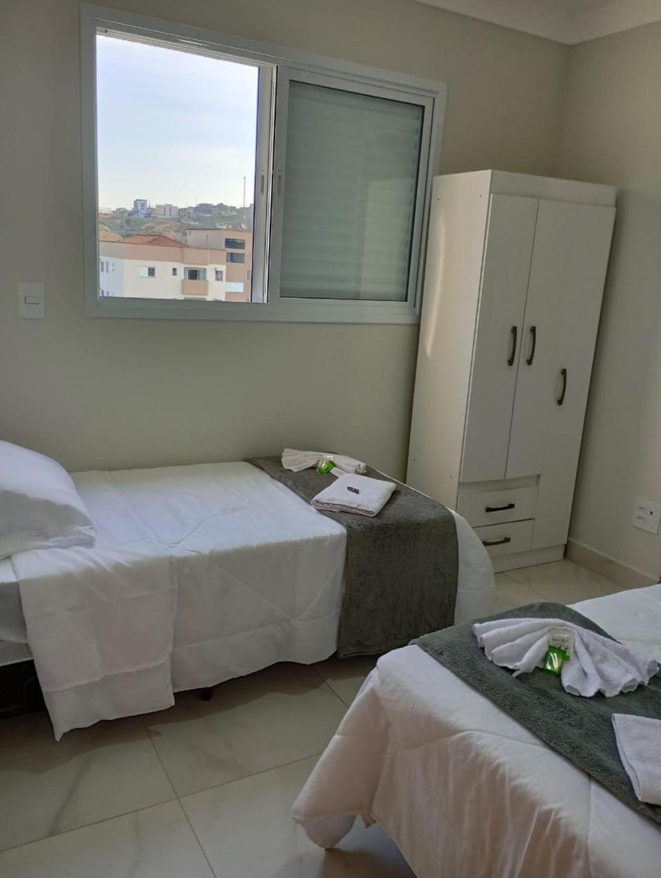 Duas Em Luxuoso C/ Area Gourmet. * Pocos de Caldas